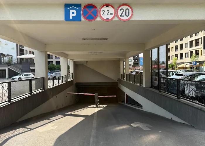 Lägenhet Nur Bulevar