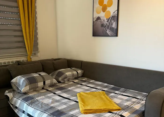 Nur Bulevar Lägenhet